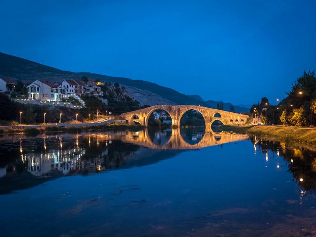 Apartments Lord Trebinje Bagian luar foto